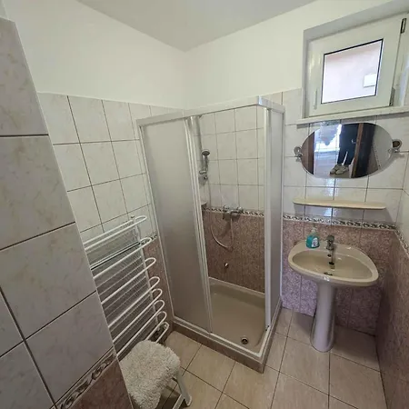 In 38691 زلاكاروس